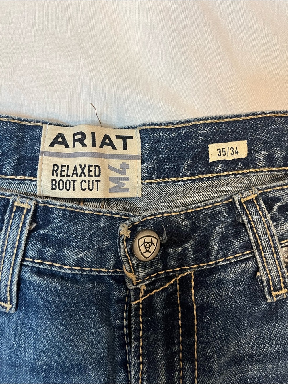 Ariat Men’s Relaxed Boot Cut M4 Jeans 35x34 - Picture 2 of 7